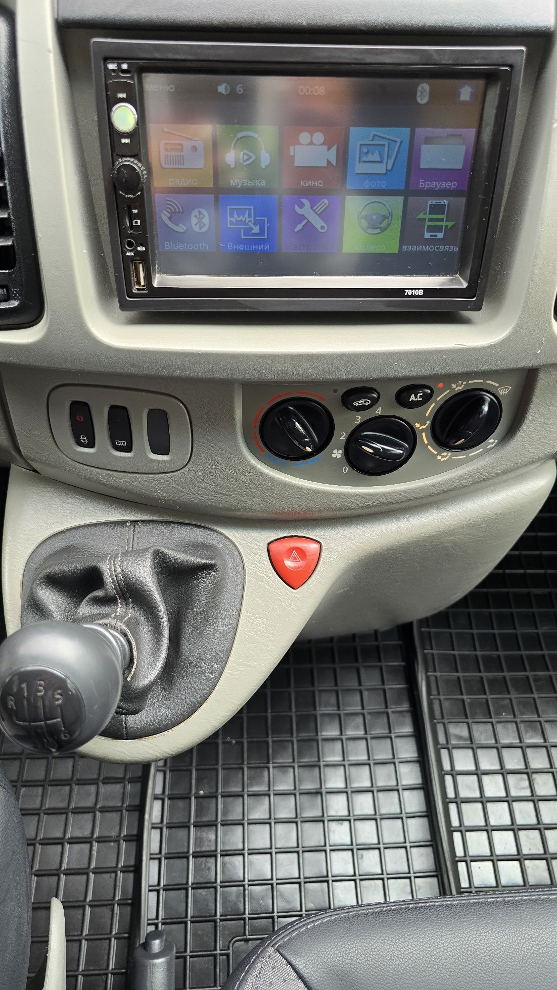 Opel vivaro, пасажир, бус.