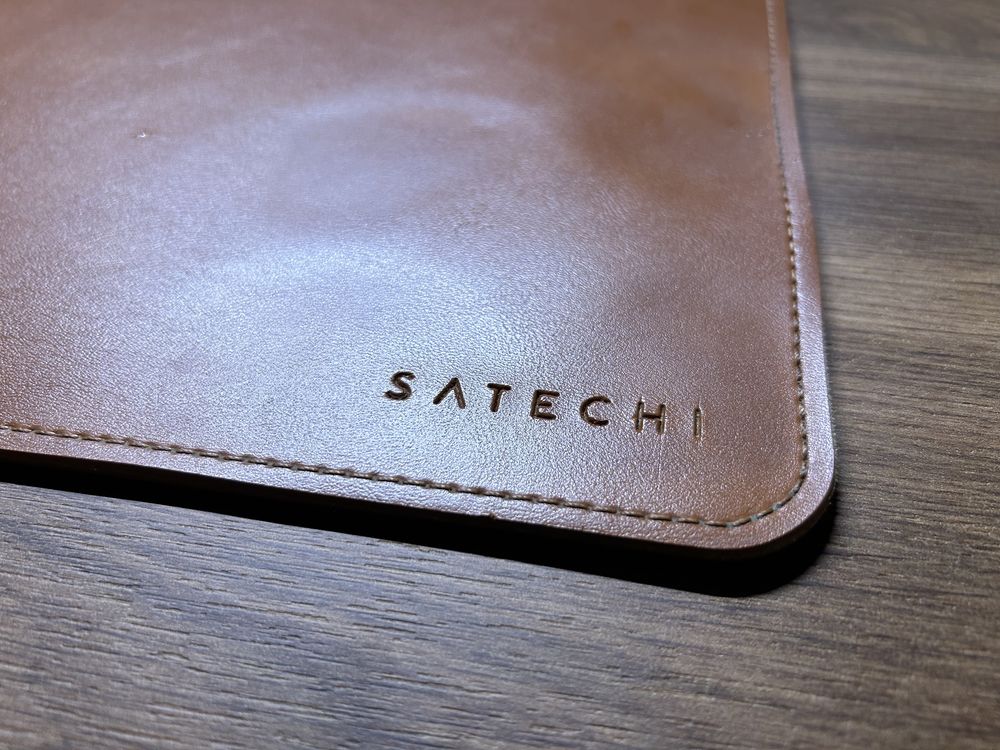 Шкіряний килимок (коврик) для миші Satechi Eco Leather Deskmate