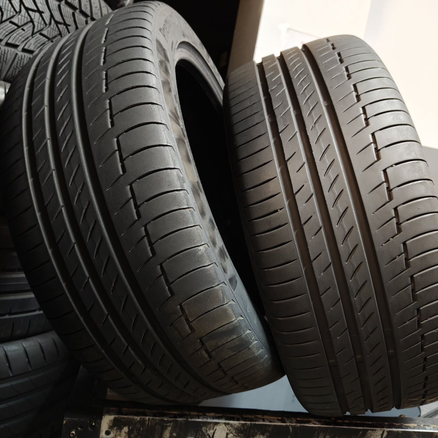 245/45/19 XL Sprzedam parę opon letnich Continental
