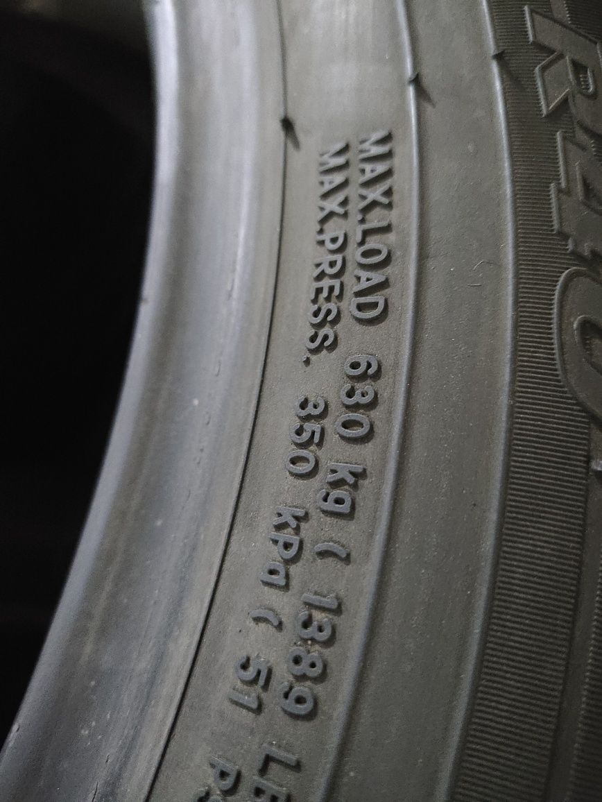 Шини резина літо 215/50 R18 Toyo proxes R40