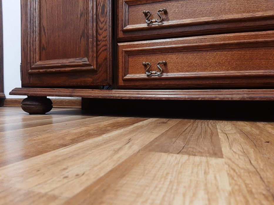 Komoda kolonialna drewniana – solidna, pojemna, stan dobry