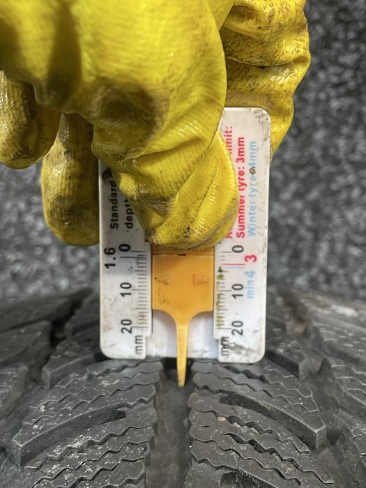 Продам Б/У шини Sava 195/65R15 ESKIMO S3+