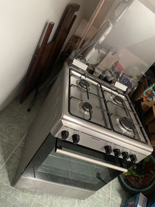 Fogão  com forno elétrico
