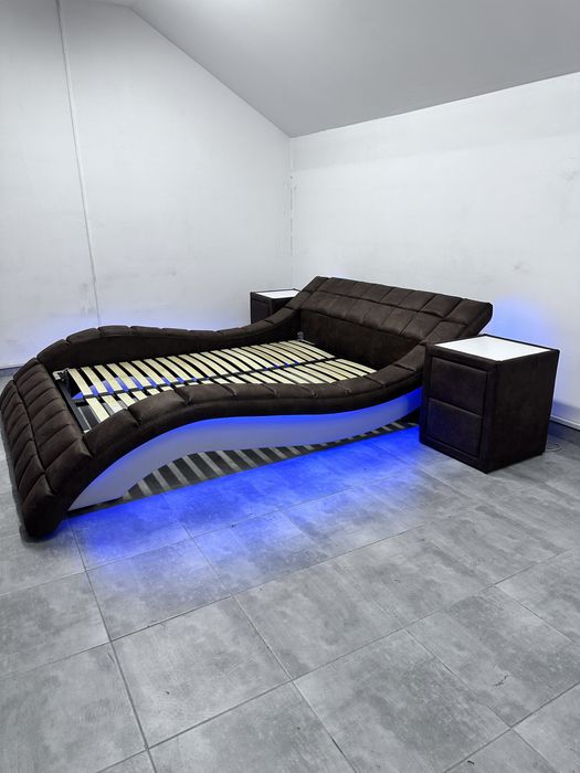 Двоспальне мʼяке ліжко 160 подіум Alibi