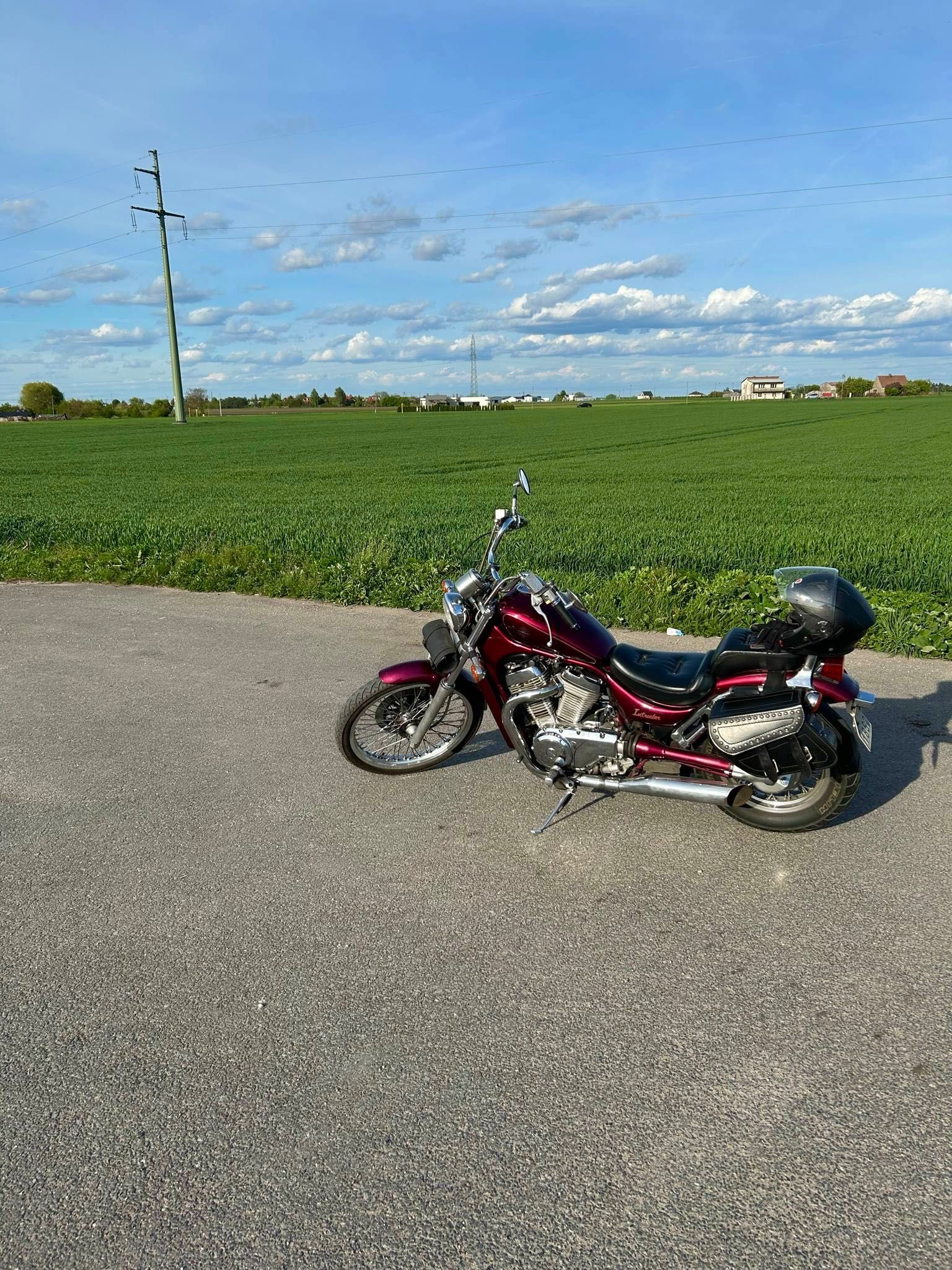 Suzuki intruder vs 750