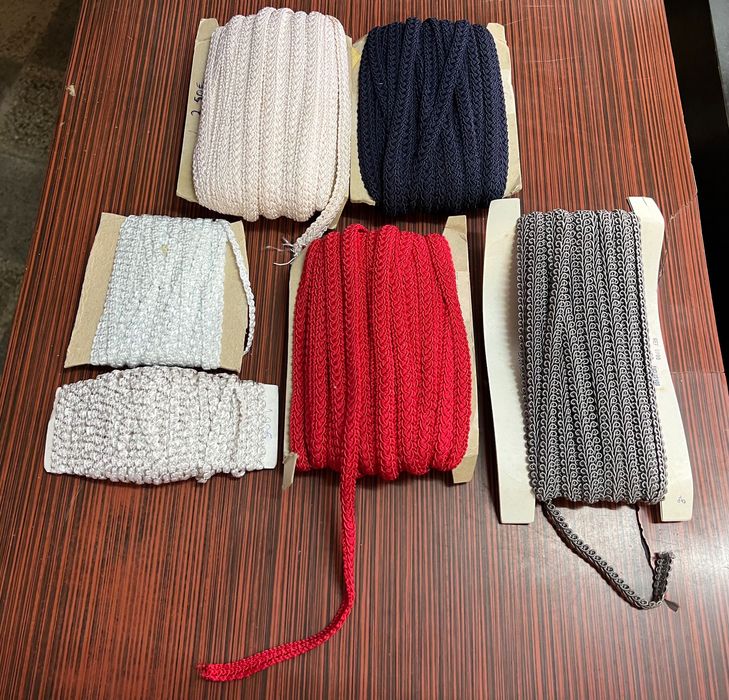 Fita de renda / bordado