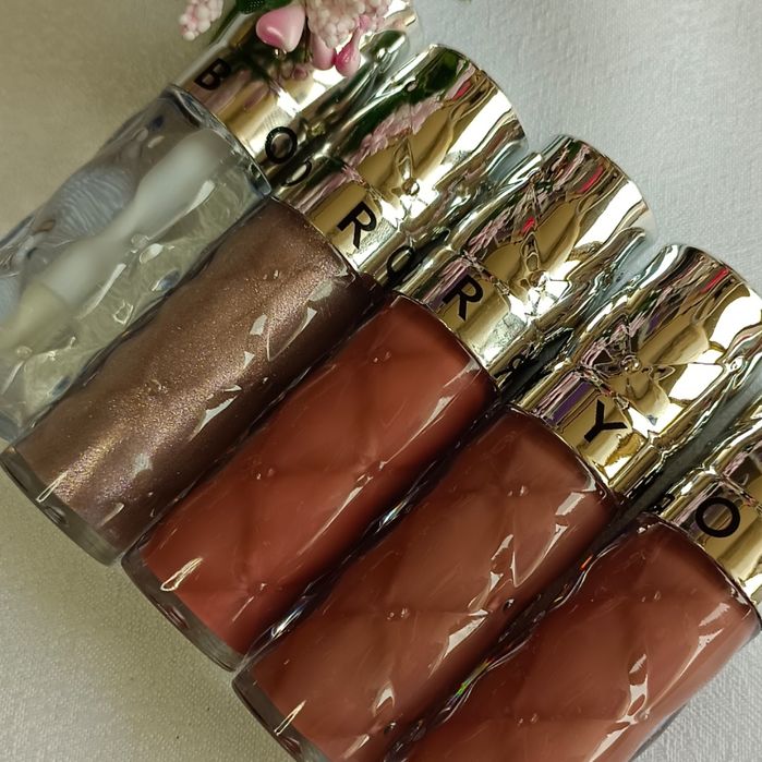 Блески для губ в нюдовых тонах