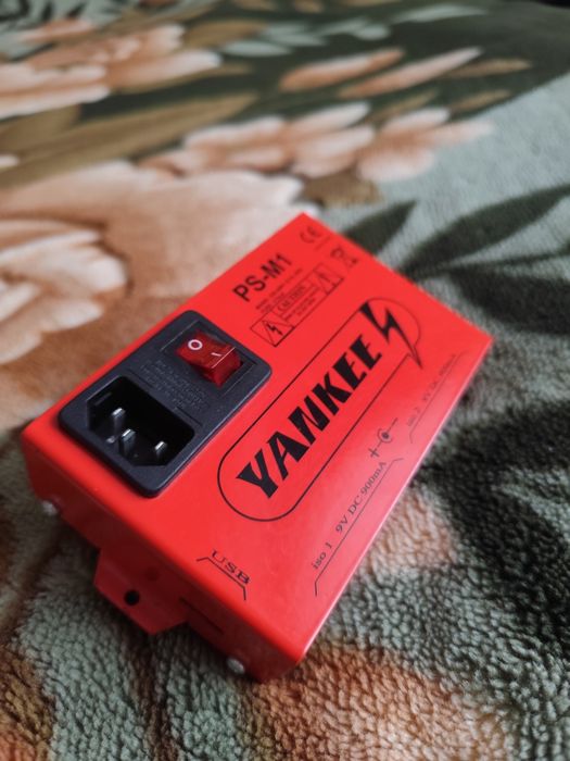 Zasilacz efektów gitarowych Yankee PS-M1 pedalboard 9v