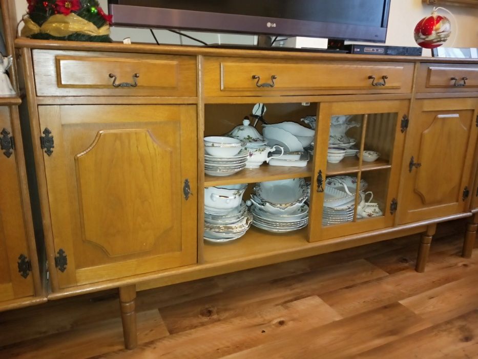 Meble drewniane komplet
