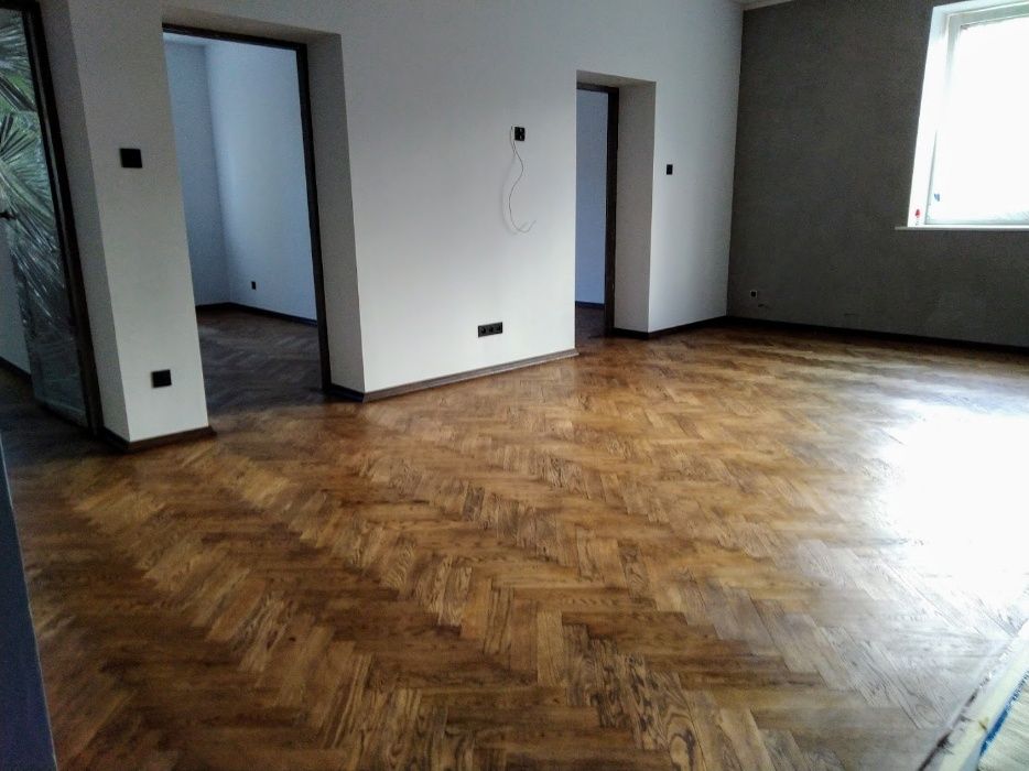 Cyklinowanie, renowacja schodów, montaż listew, układanie podłóg