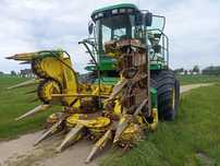John Deere 7600  Sieczkarnia do kukurydzy John Deere 7500 420 kw