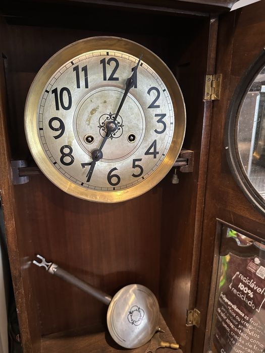 Relogio de parede de pendulo antigo