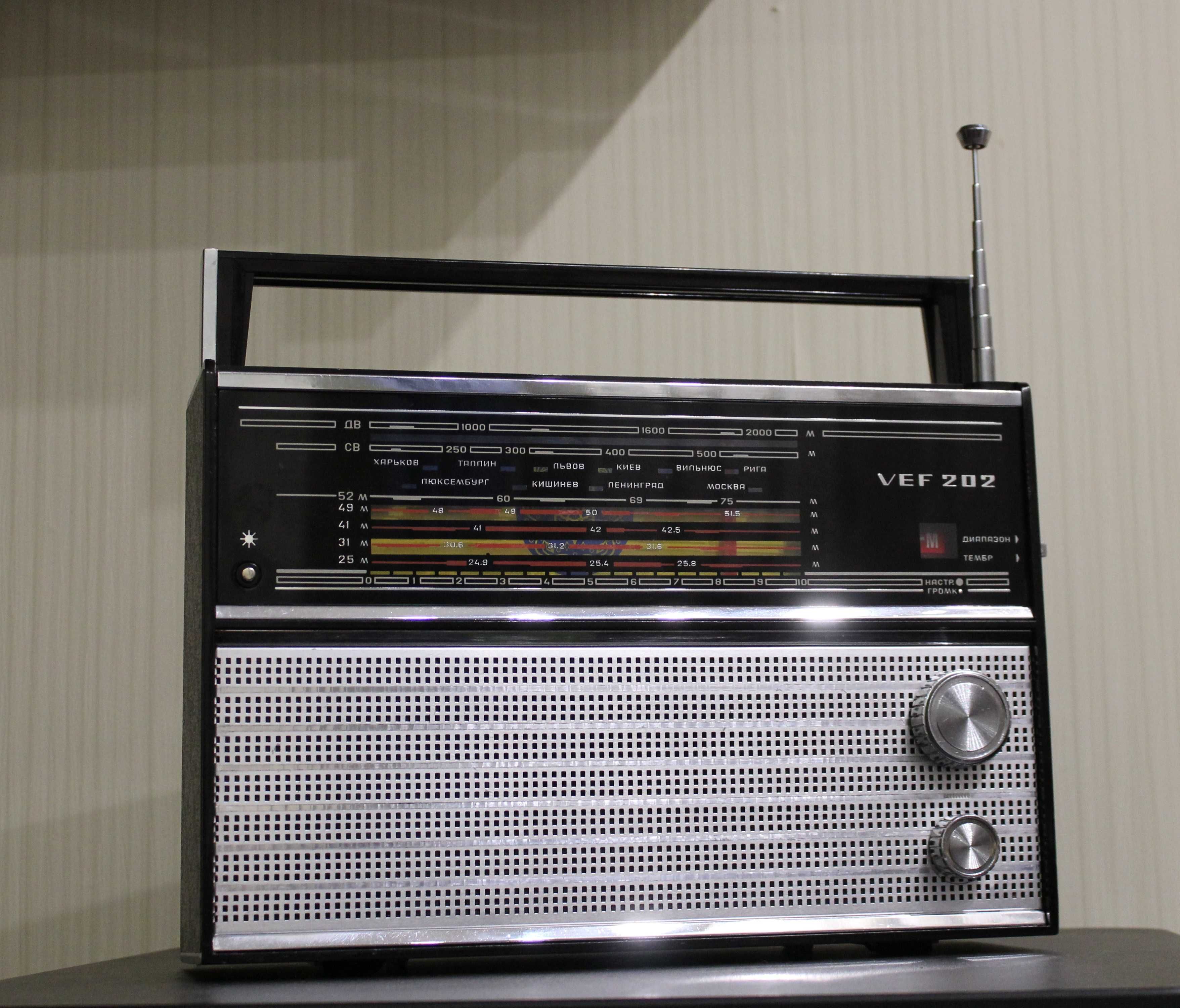 Радіоприймач VEF202 Радиоприёмник ВЭФ202