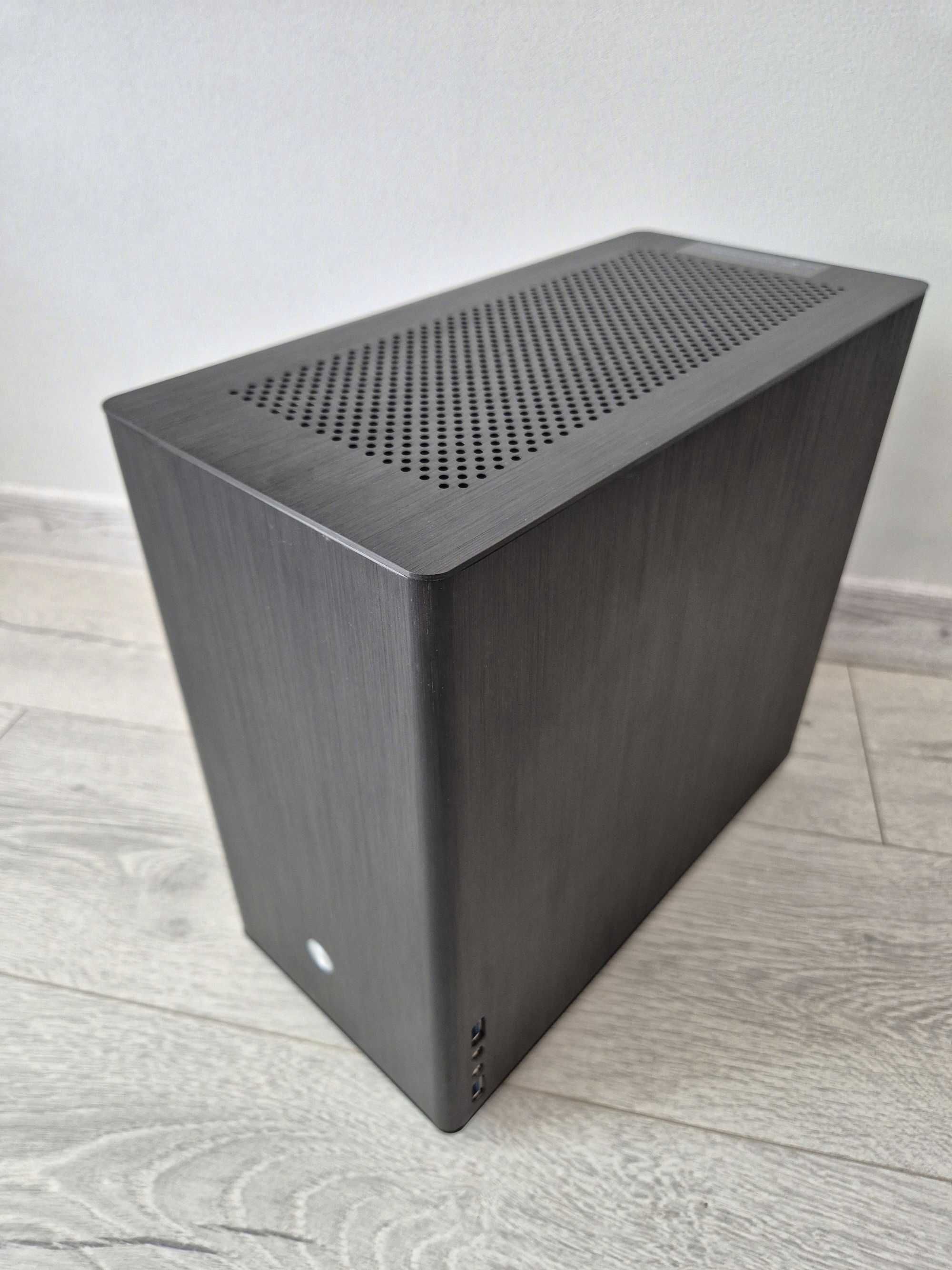 компактний якісний mATX корпус Jonsbo V9 (Алюміній, сталь, скло)