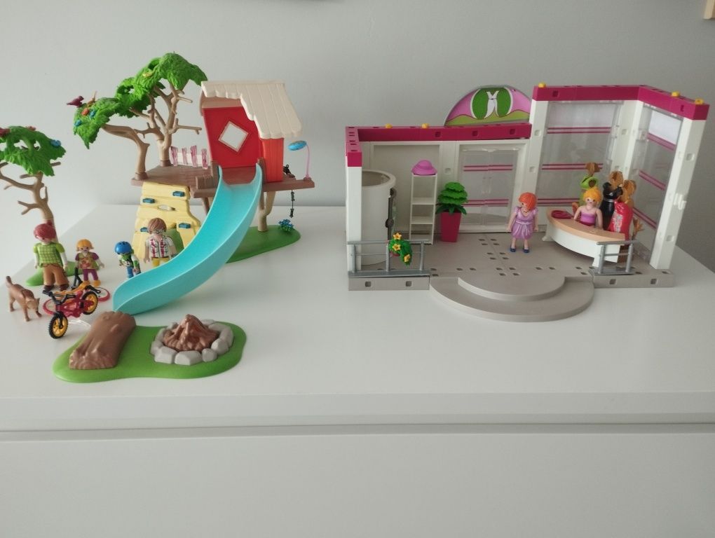 Playmobil domek na drzewie + sklep odzieżowy.