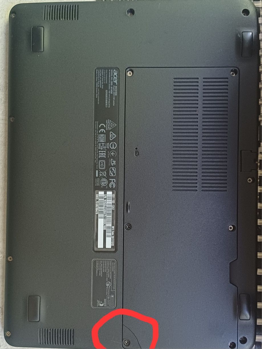 Ноутбук acer aspire es11 як новий