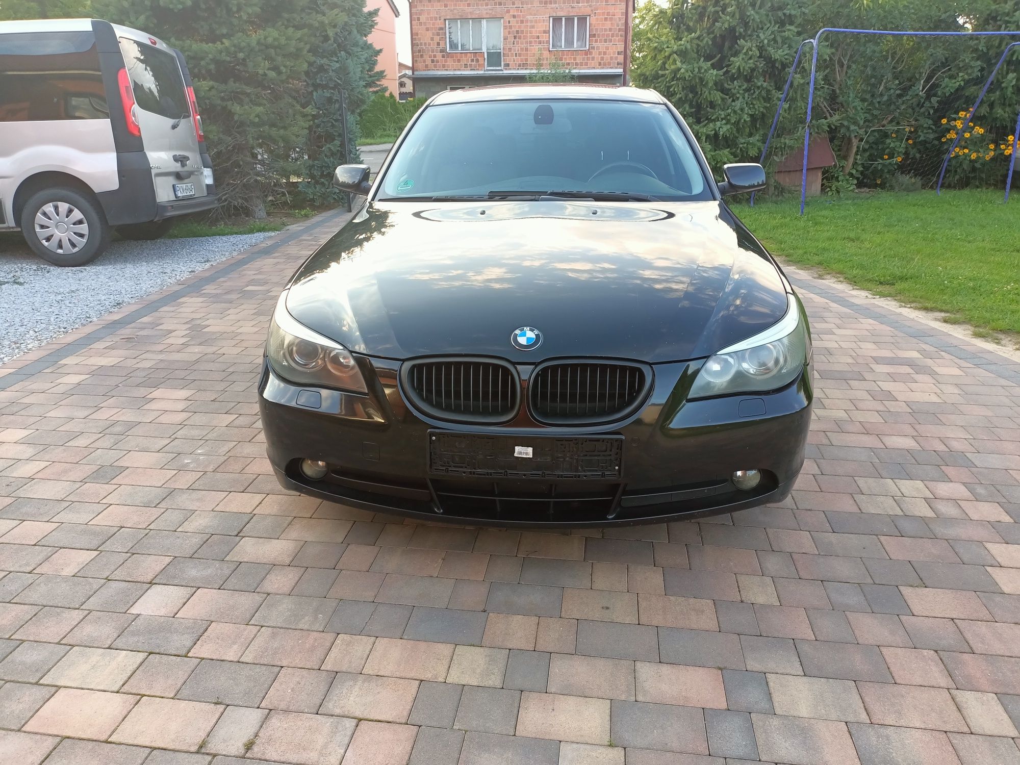 Bmw E60 2.2 benzyna 170 KM czarna