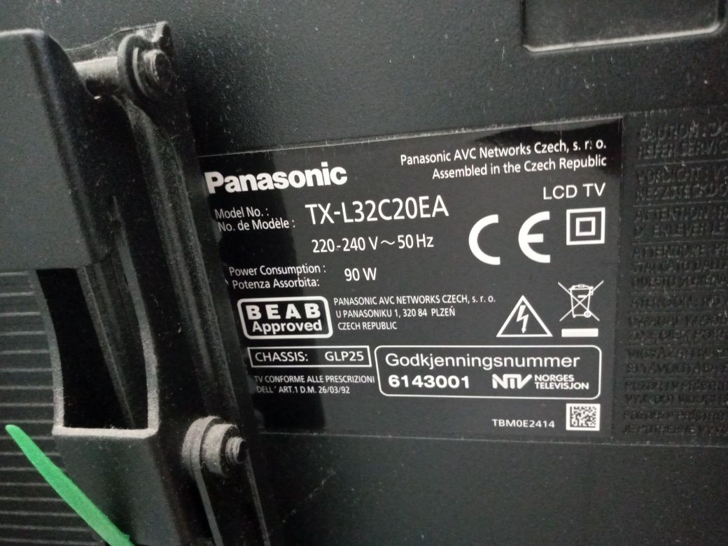 Telewizor Panasonic 32 cale+ wieszak