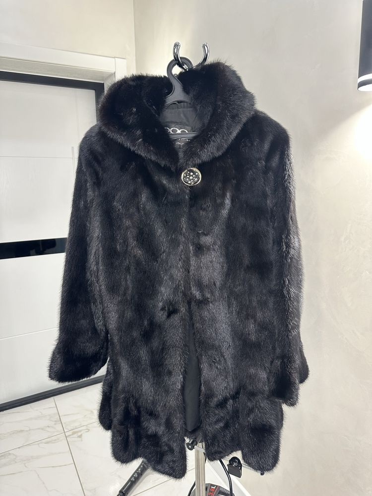 Продам норковые шубы