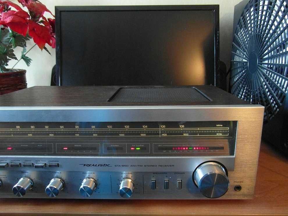 Amplituner Realistic STA-850 2x50W Solid State kolumnami Voicetec 250