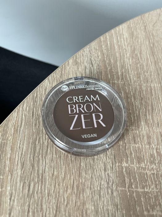 Nowy kremowy bronzer Bell konturowanie na mokro hypoallergenic 01 sun