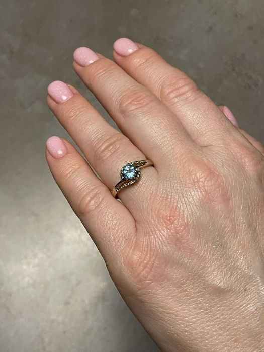 Złoty Pierścionek - APART 2359zł - 14K - 1,80g - TOPAZ I DIAMENTY