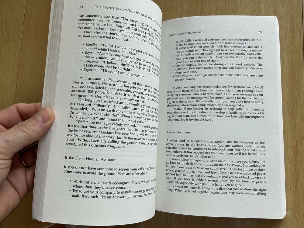 Livro “The Time Trap”de Alec Mckenzie” em inglês