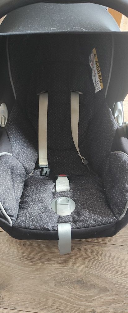 Fotelik + stacja dokująca na ISOFIX 0-13 kg