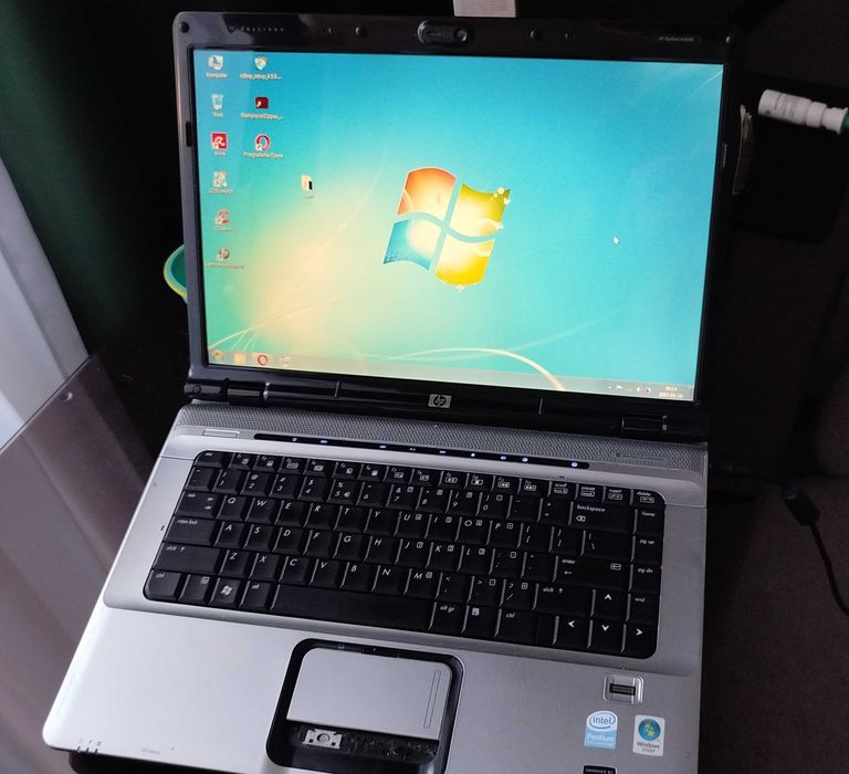 Laptop HP Pavilion dv6700 (bez baterii)