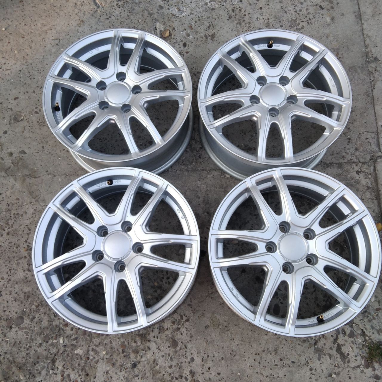 Диски 5 ×112 R16 ET45 VW Passat,Golf,Caddy,Touran-Skoda A5-Audi A4,A6