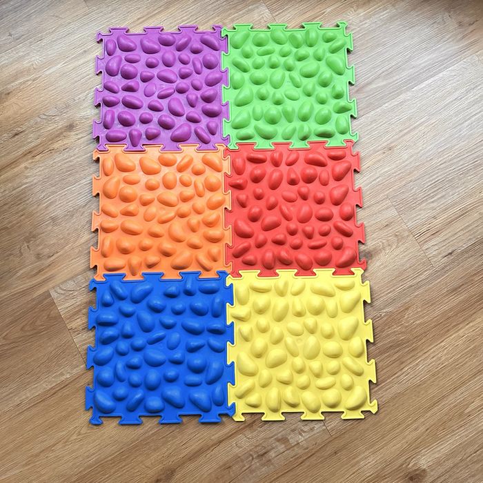 Масажний килимок камінчики