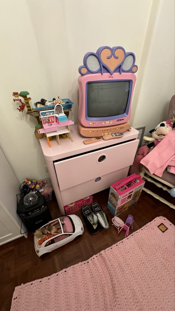 Cómoda Cor de Rosa - quarto criança