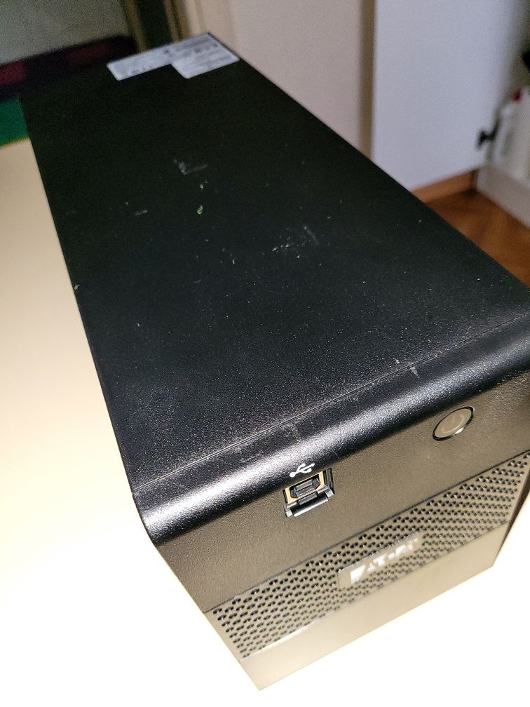 Продам ИБП Eaton 5E 2000VA