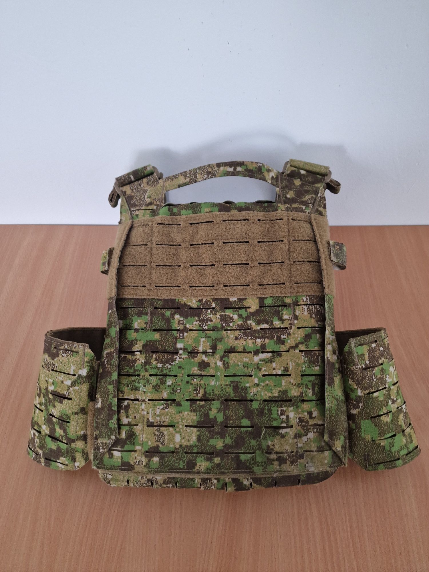 Плитоноска Direct Action Spitfire Plate Carrier - PenCott GreenZone