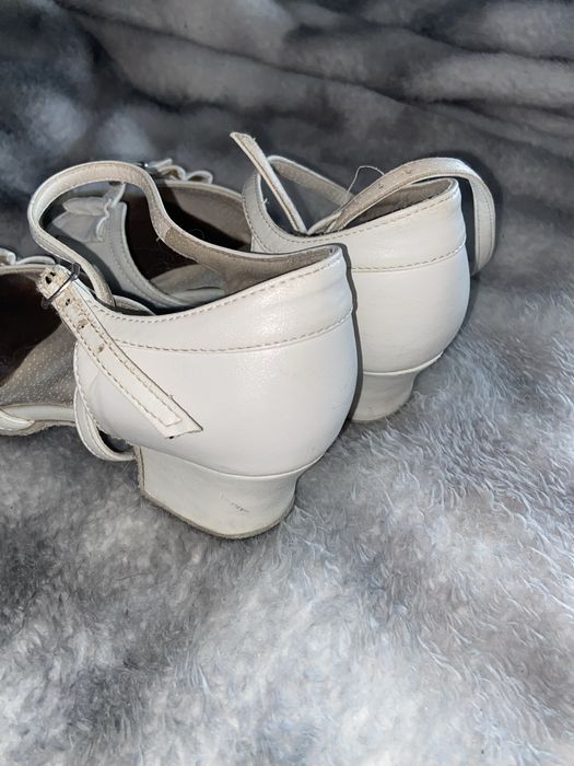 туфлі для бальних танців