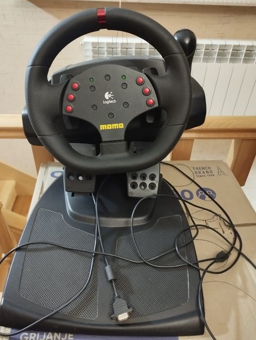 Руль ігровий logitech momo rasing