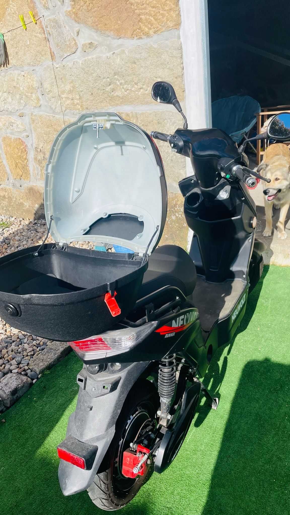 Scooter Eletrica Neovolt Runner 750W