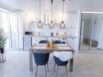 STUDIO DE LUXE Квартира Подобово з ДЖАКУЗІ, вул.Харківська, 43