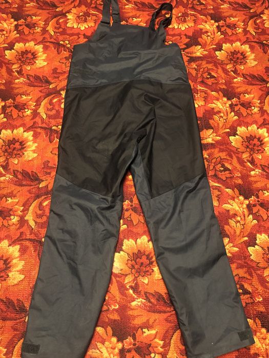 Ветрозащитный комбинезон для яхтинга и рыбалки