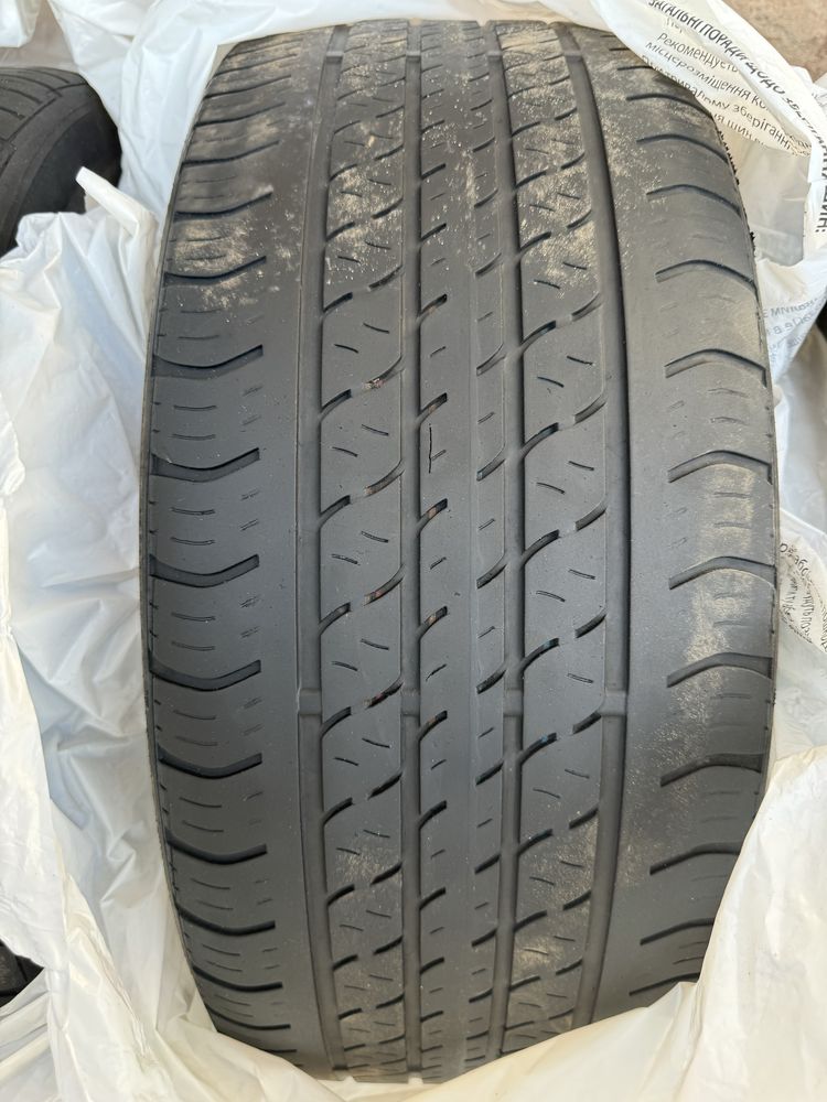 Продам резину 235/40 R19 Continental Pro Contact rx