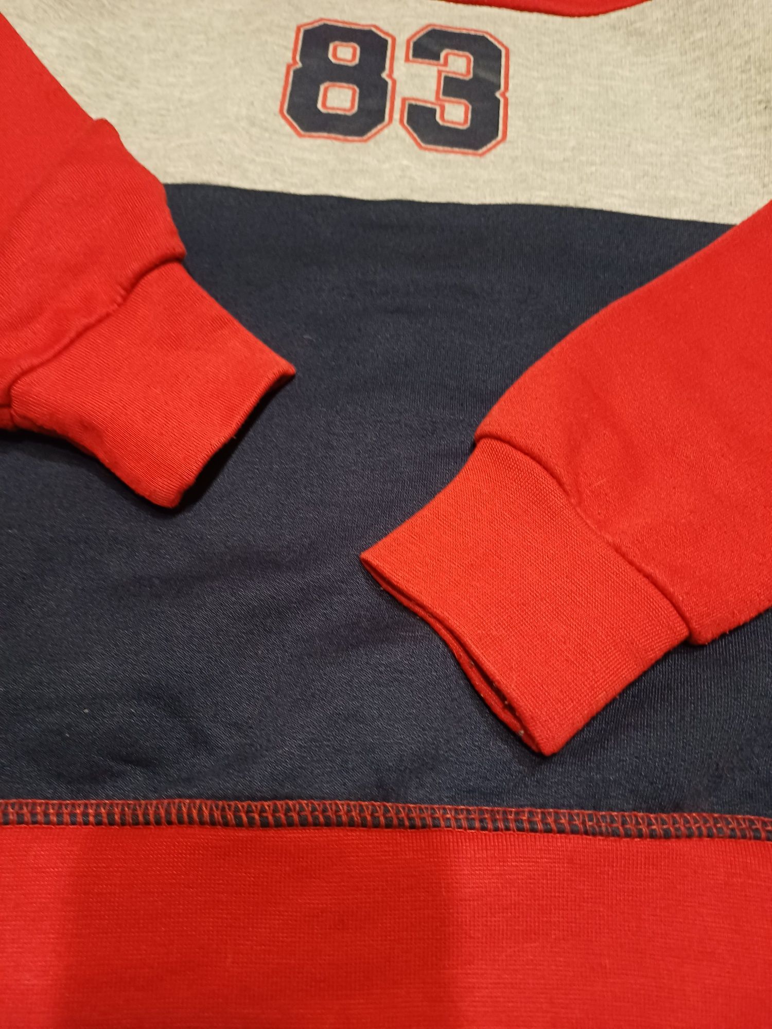 Czerwono-granatowa bluza 8-10 lat