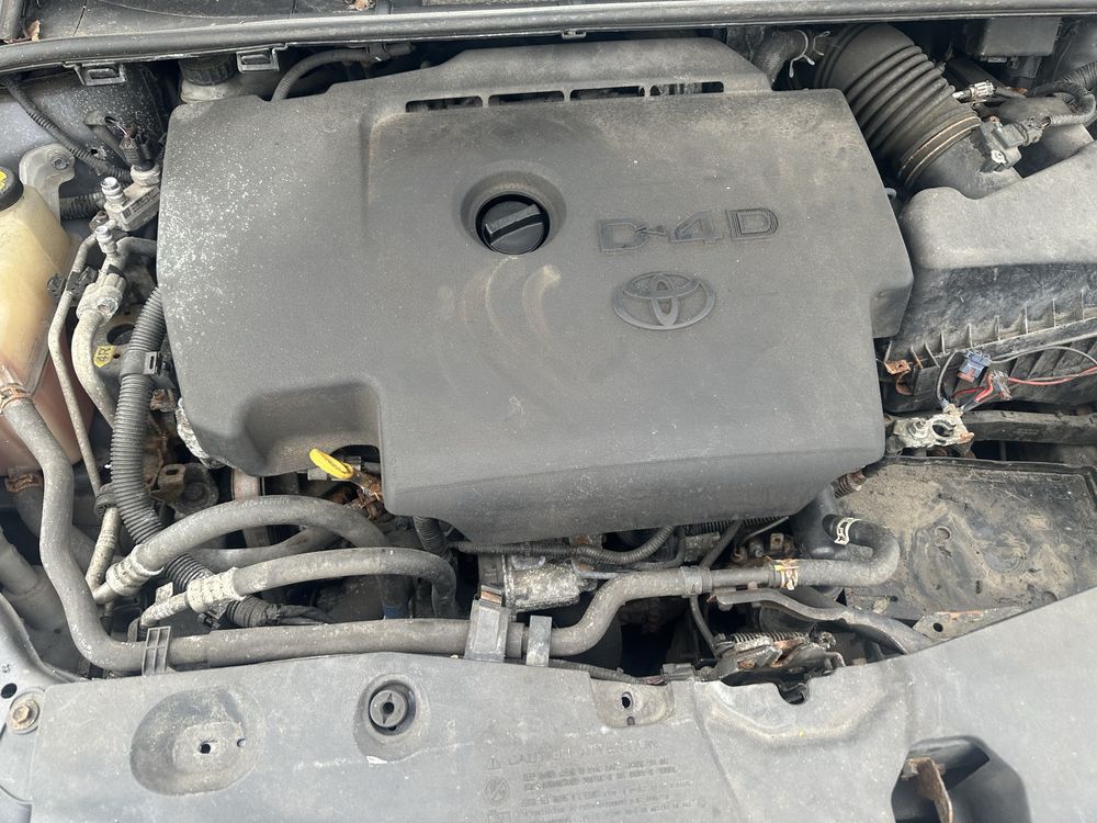 Toyota Avensis silnik 2.0 D-4D 2013r,Anglik