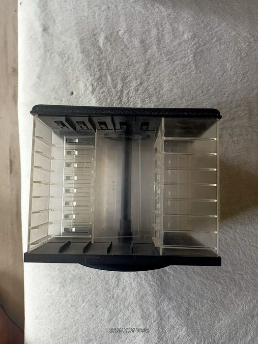 Stojak na kasety magnetofonowe