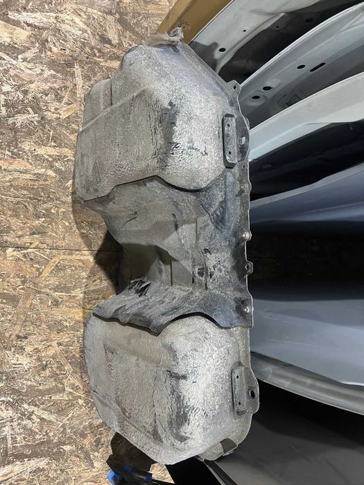 Бак паливний топливный Б/У Mitsubishi Lancer IX Лансер 9 ORIGINAL