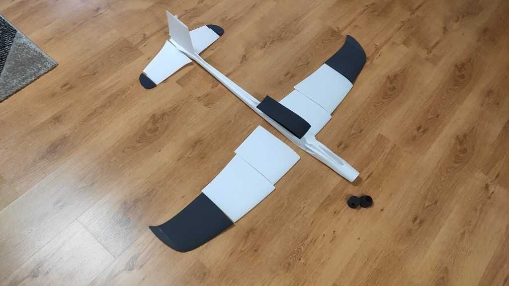 Samolot RC Szybowiec 1,2m 215g BUNGEE PROP sam KIT