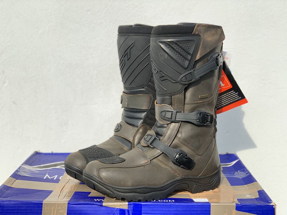 Buty motocyklowe RST RAID brąz rozmiar 45 typu Adventure klamry,NOWE!