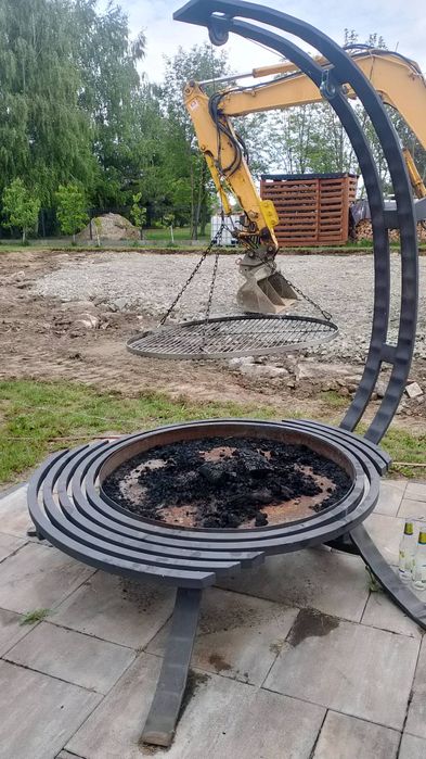 Duży grill wiszący,palenisko