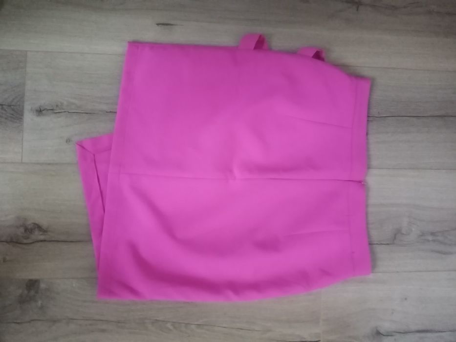 Spódnica różowa rozmiar 40