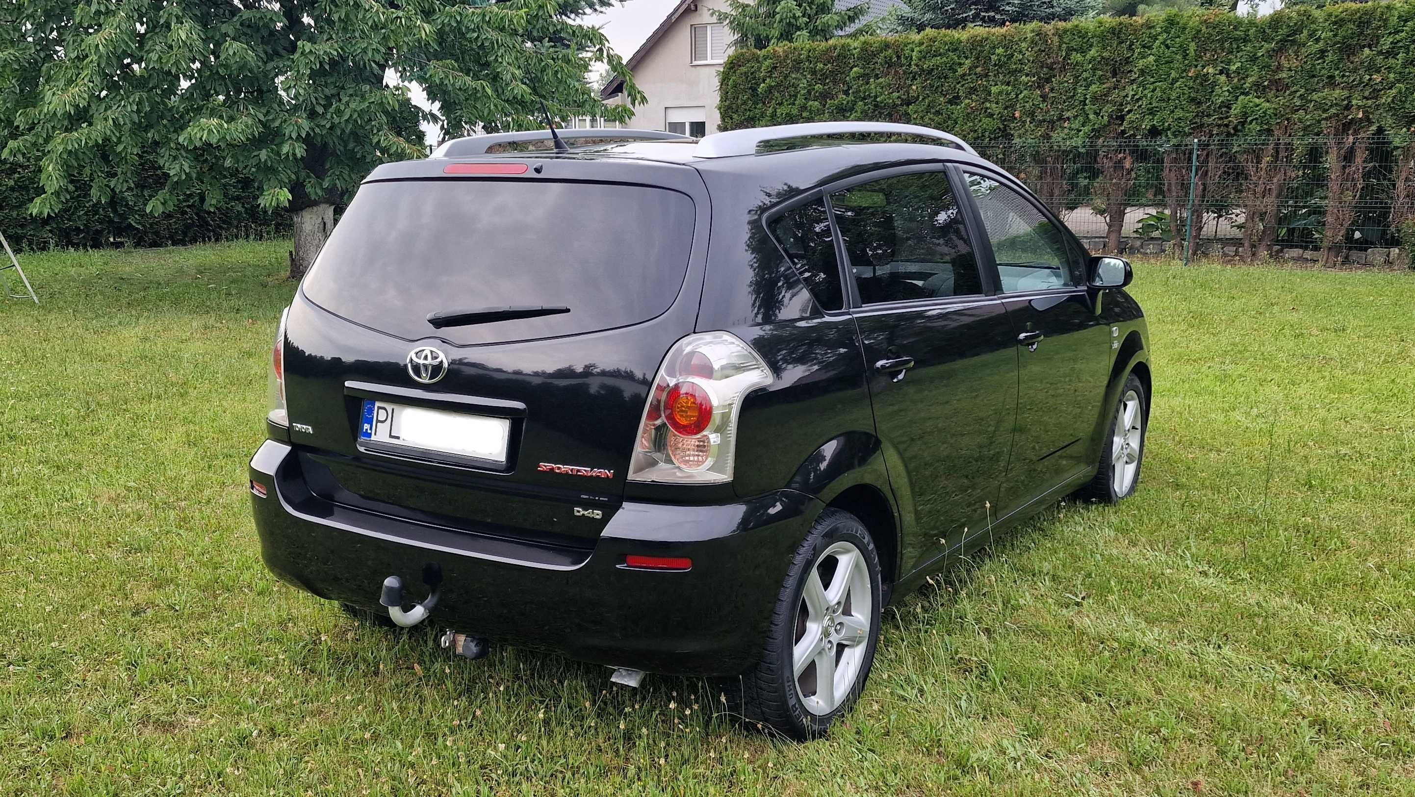 Toyota Corolla VERSO 2 osobowy, 2,2 D-CAT dostawczy - Kangoo, Berlingo