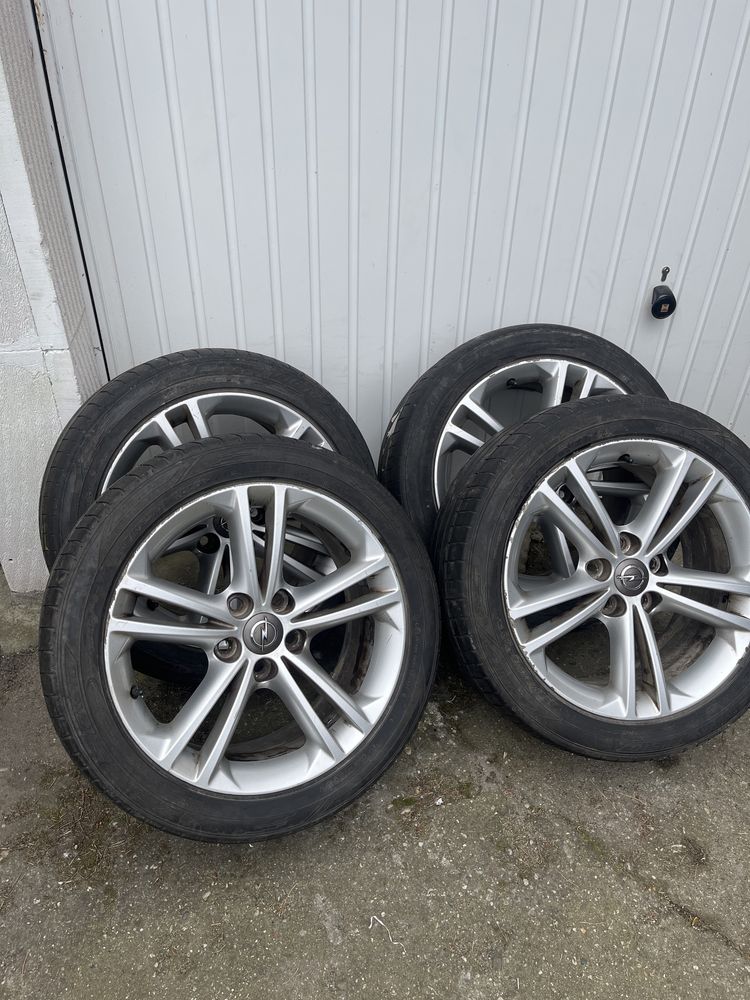 Opel insignia 245/45R18 kola letnie felgi 8j18 et21